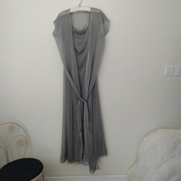 Pearl Grey Chiffon Slip Gown with Flowy Chiffon Floor Length Bolero Shawl  Sz8 - Picture 6 of 13